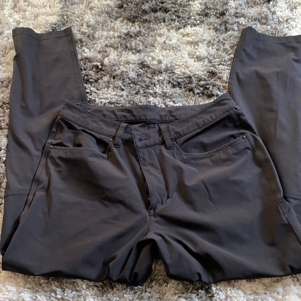 Barely worn lululemon ABC pants